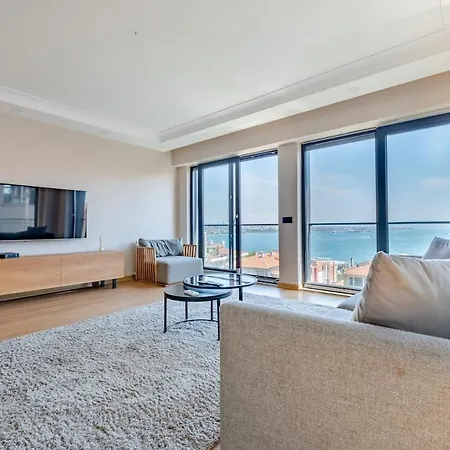 Chic Bosphorus View Apartment Istanbul